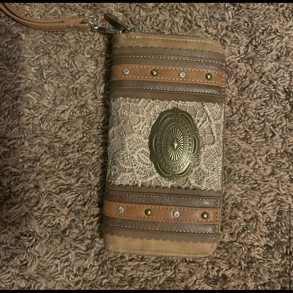 Justin Wallet
